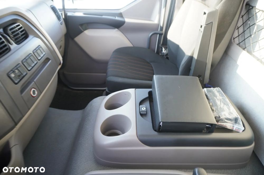 DAF LF 12.210 kontener 18 palet z windą / 50 tys.km /2024 - 13