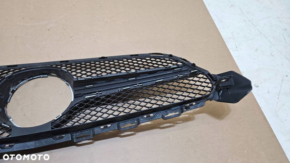 grill atrapa mercedes w205 c-klasa lift c63 amg a2058880223 - 12