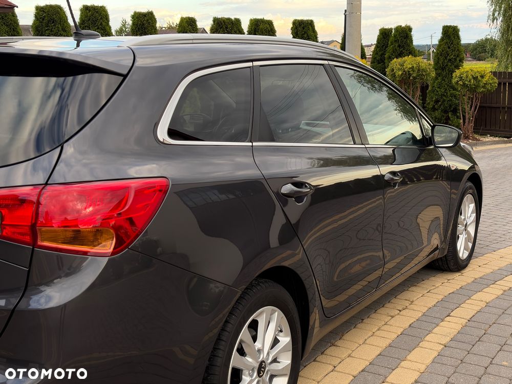 Kia Ceed 1.6 CRDi 136 ISG Platinum Edition - 11