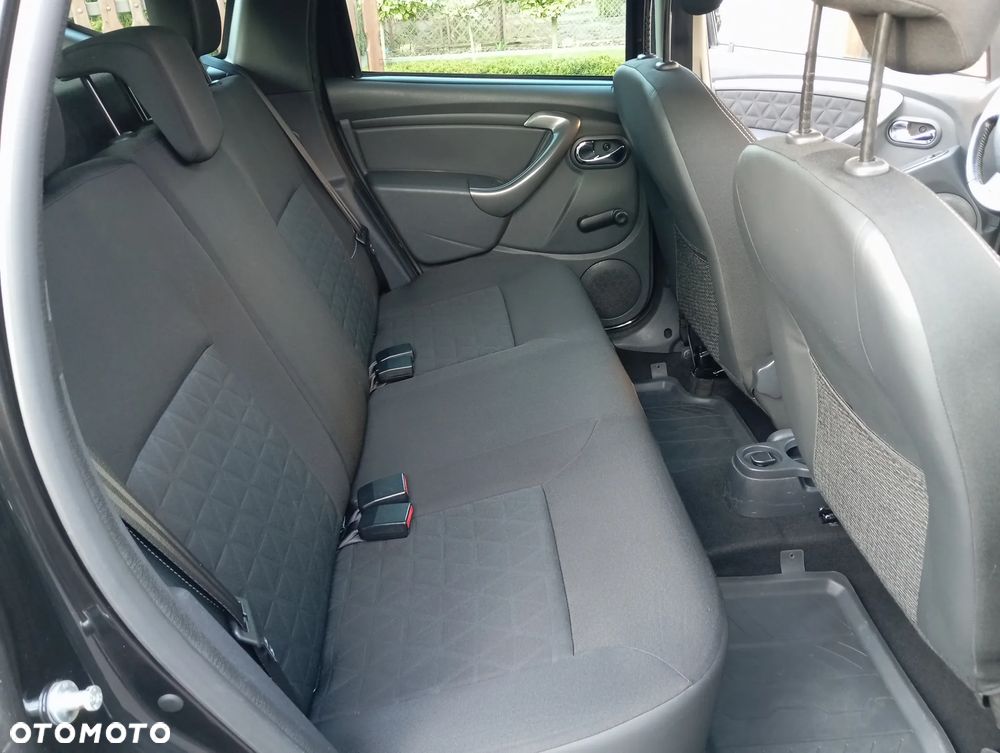 Dacia Duster 1.6 SCe Laureate S&S - 36