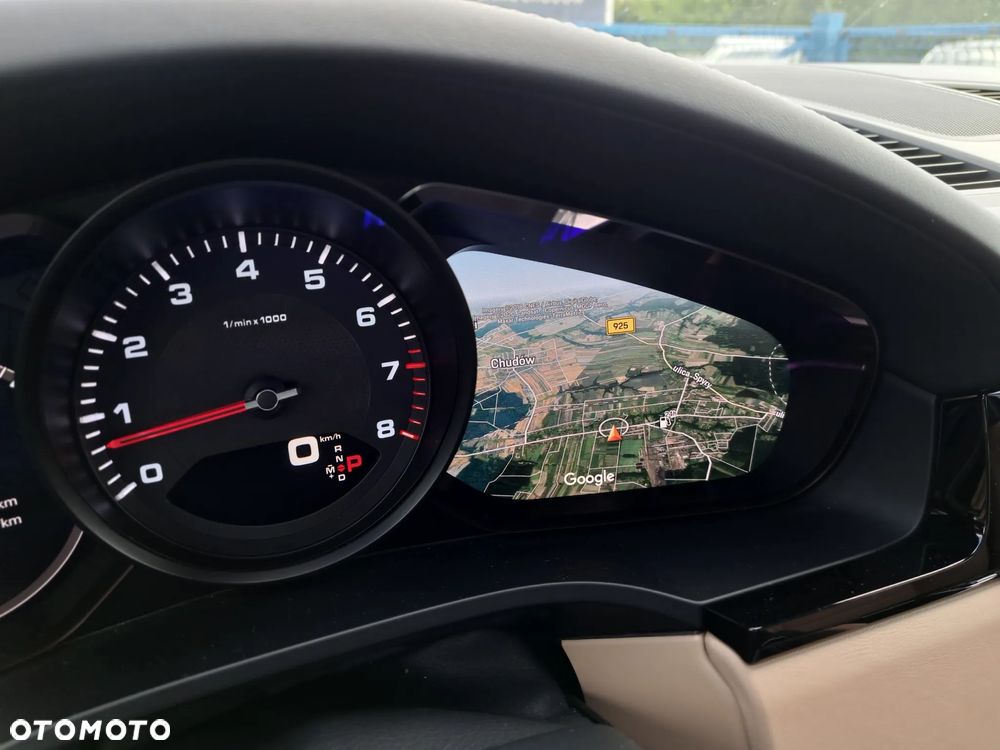 Porsche Cayenne Platinum Edition - 16