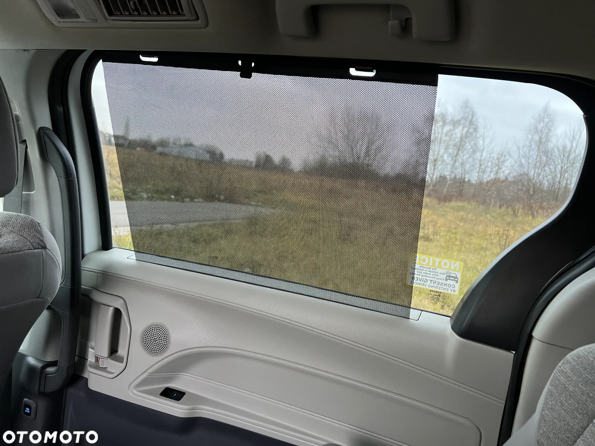 Toyota Sienna - 35