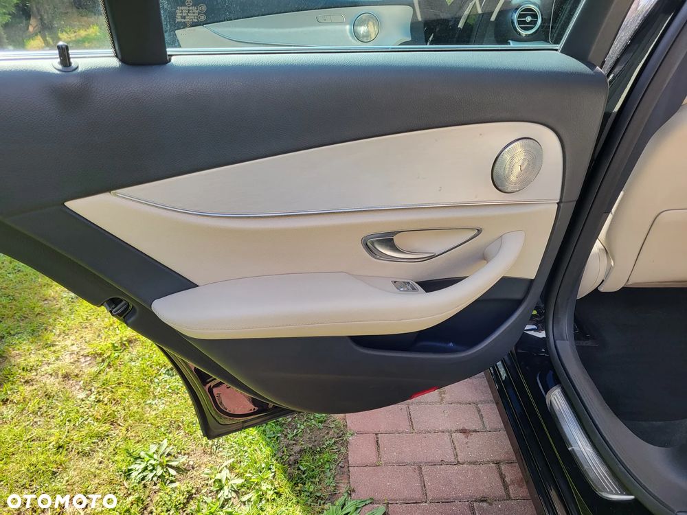 Mercedes-Benz Klasa E 220 d Business Edition - 13