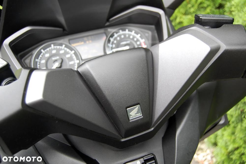 Honda NSS - 11