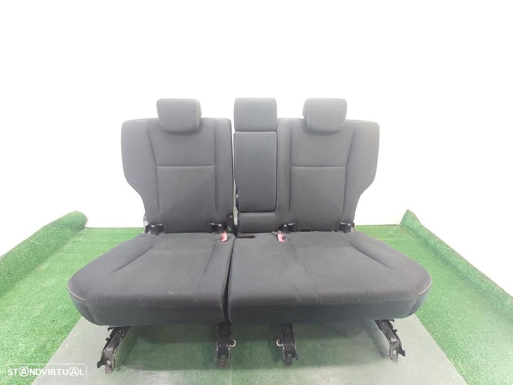 BANCOS TRASEIROS TOYOTA RAV4 - 1