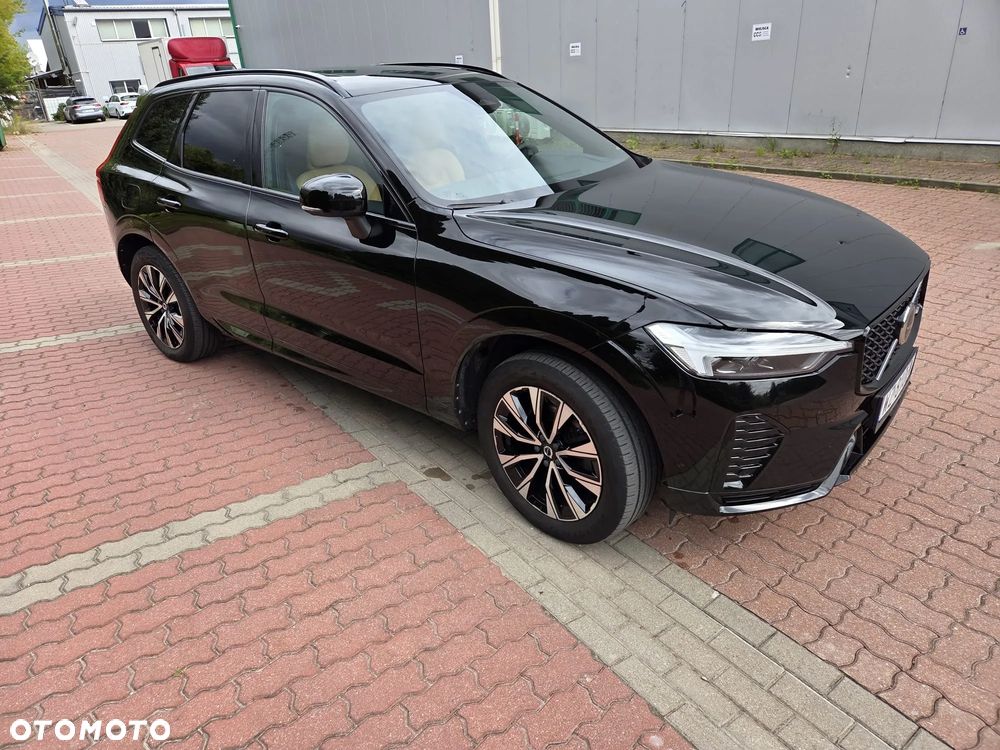 Volvo XC 60 B5 B AWD Plus Dark - 8