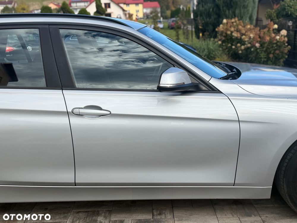 BMW Seria 3 320d Edition Luxury Line Purity - 23