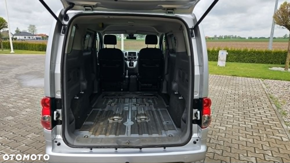 Nissan NV 200 Evalia - 29