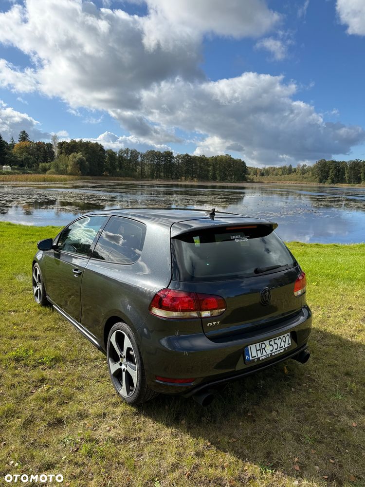 Volkswagen Golf 2.0 TSI GTI - 4