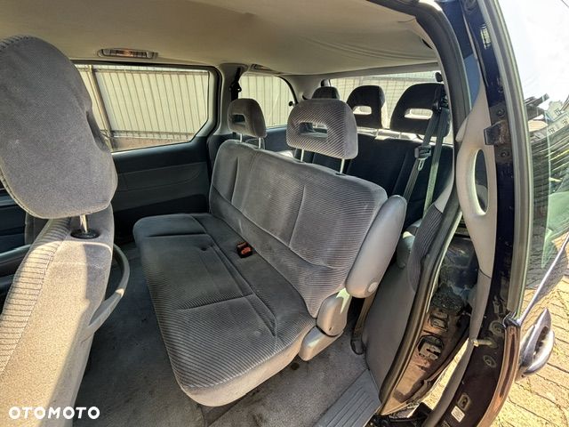 Chrysler Voyager LE 2.5L TD - 7