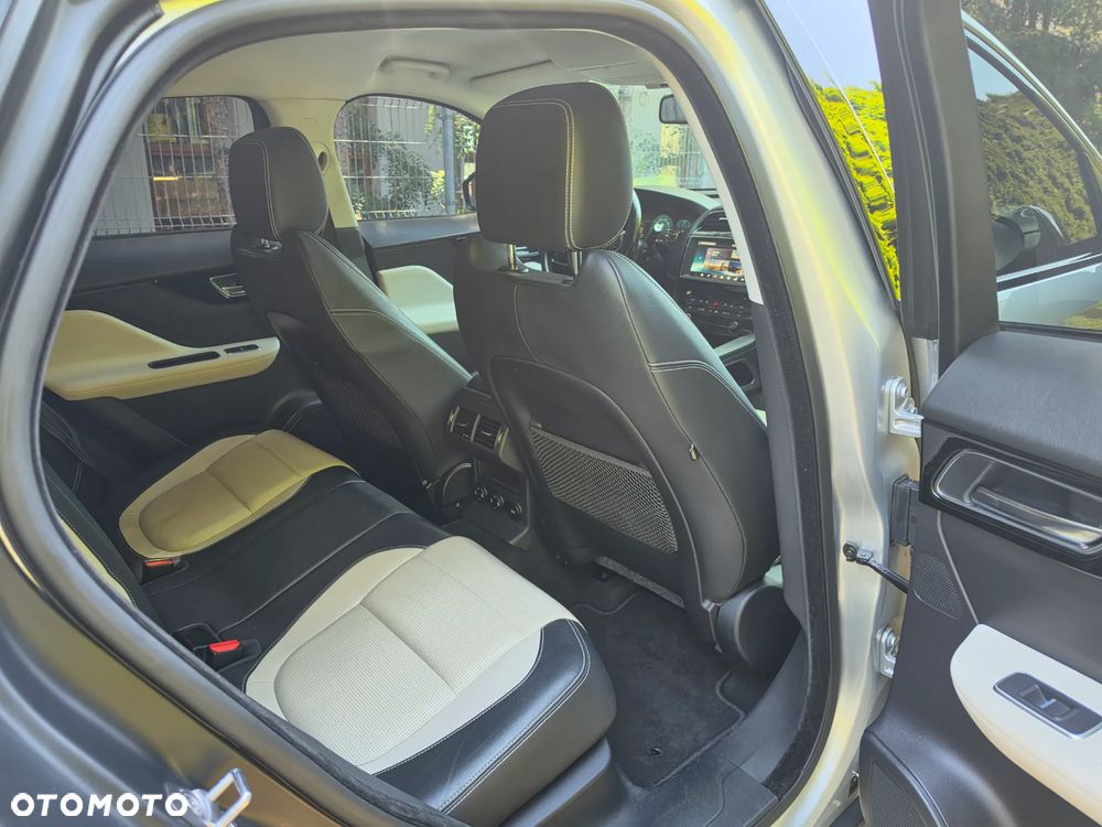 Jaguar F-Pace D300 AWD R-Dynamic SE 90th Anniversary Edition - 9