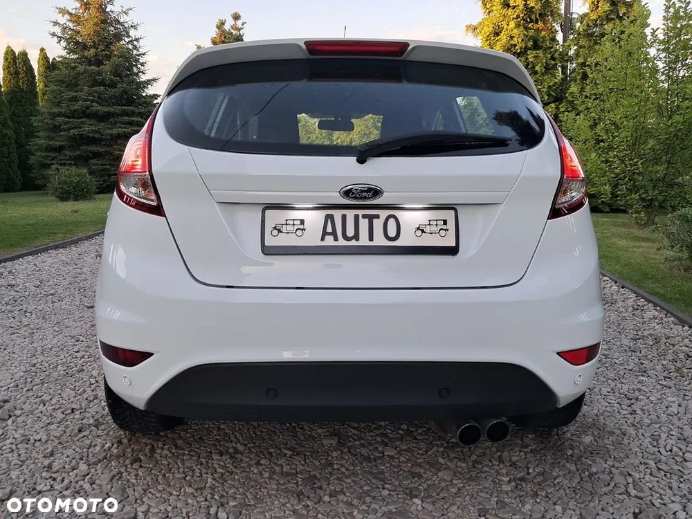 Ford Fiesta 1.25 Celebration - 12