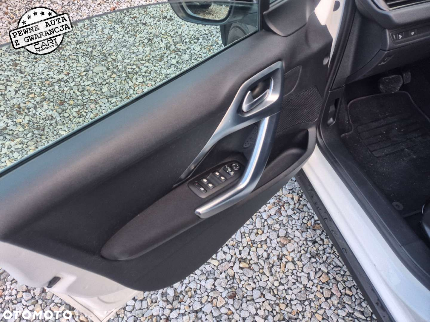 Peugeot 2008 - 9