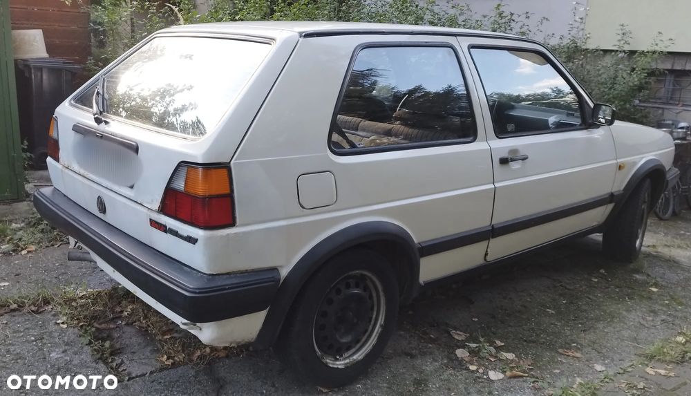 Volkswagen Golf 1.6 GL - 5