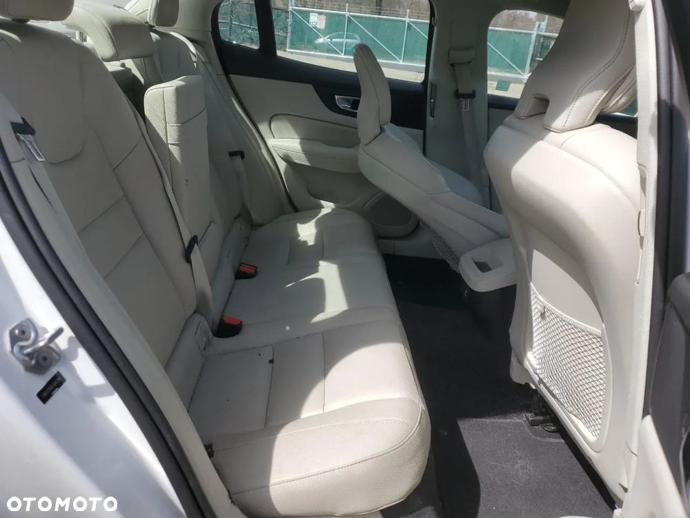 Volvo S60 - 9