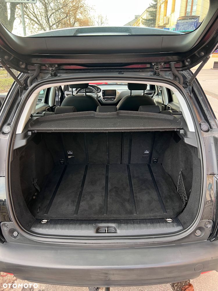 Peugeot 2008 82 VTI Acess - 33