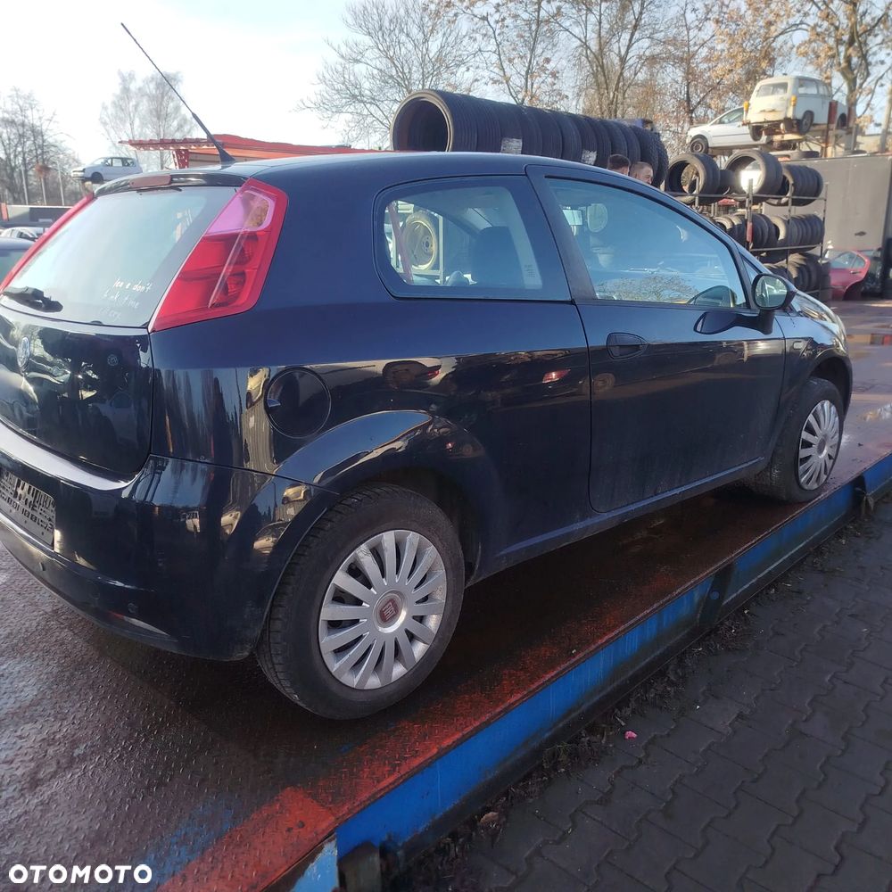 Fiat Grande Punto  na części . - 9