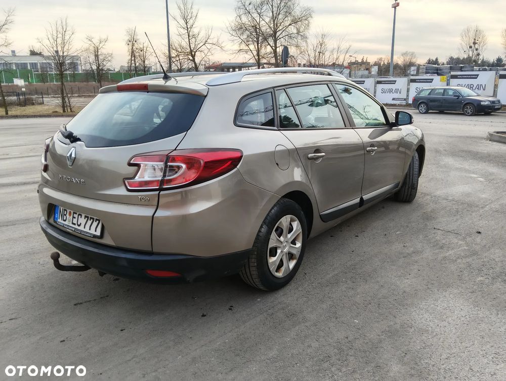 Renault Megane TCe 130 Expression - 4