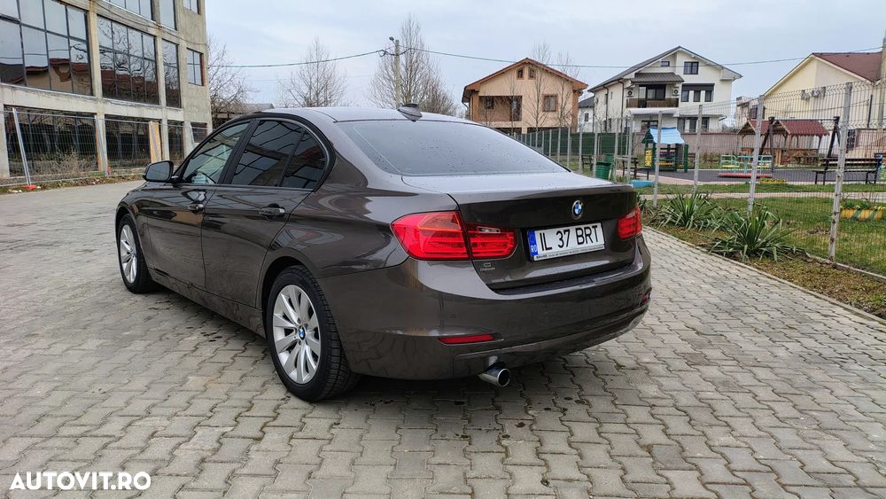 BMW Seria 3 316d Modern Line - 12