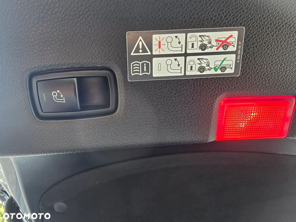 Mercedes-Benz GLE 350 d 4-Matic - 29