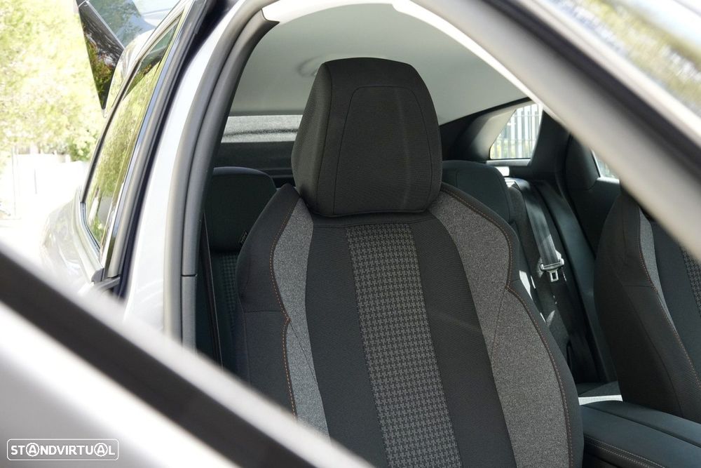 Peugeot 3008 1.2 PureTech Active - 22