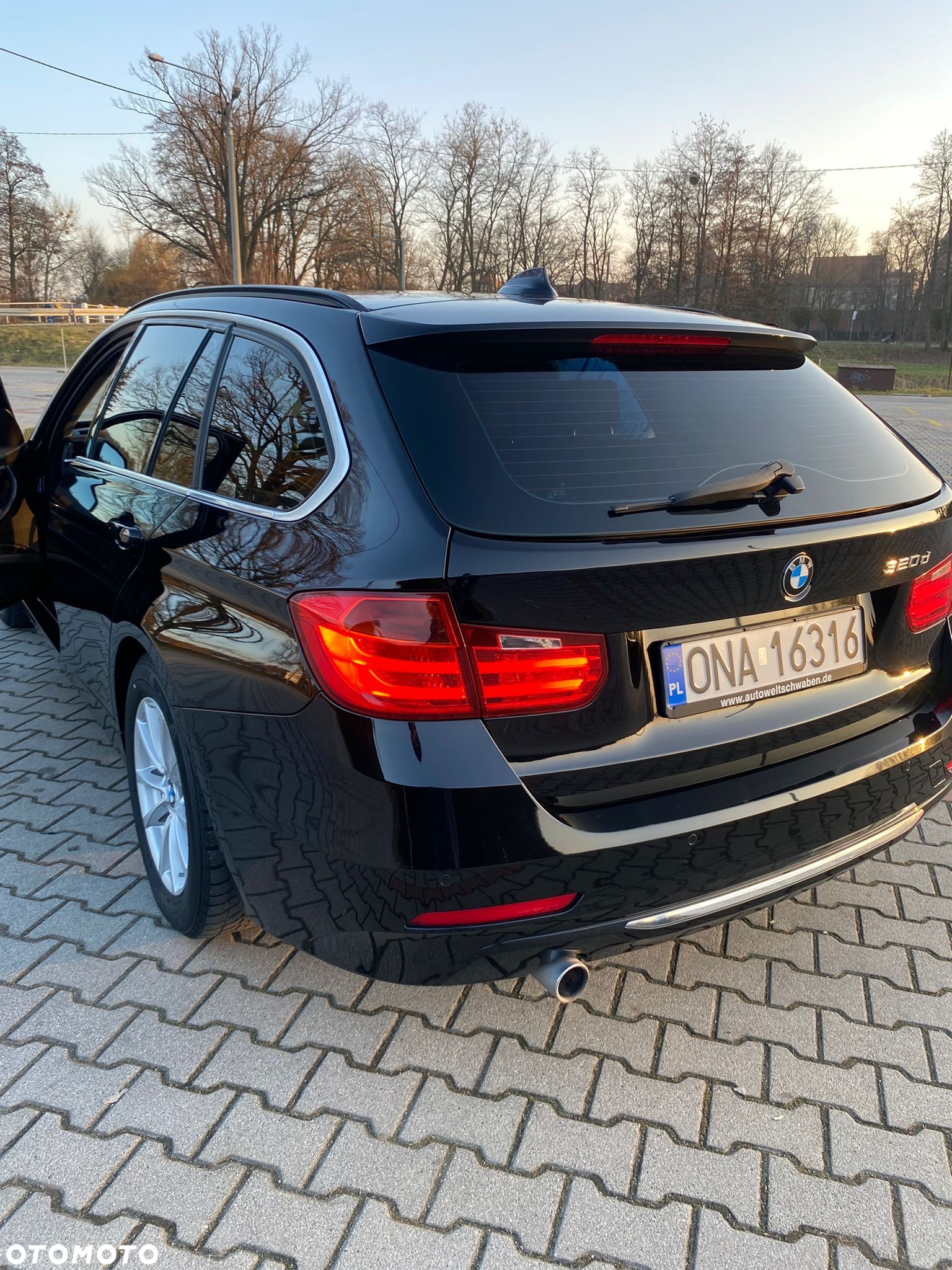 BMW Seria 3 320d Efficient Dynamics Luxury Line - 13