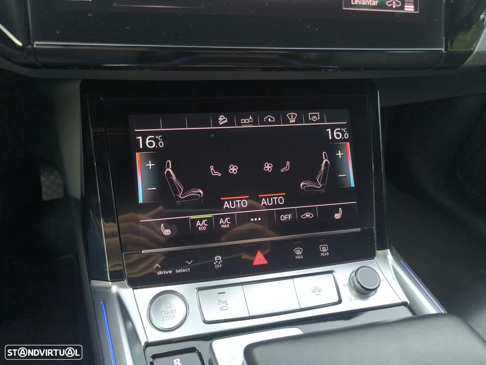 Audi e-tron 55 quattro S line - 52