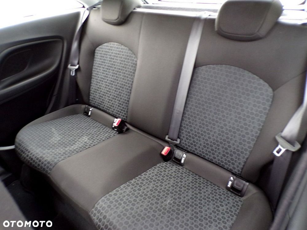 Opel Corsa - 18