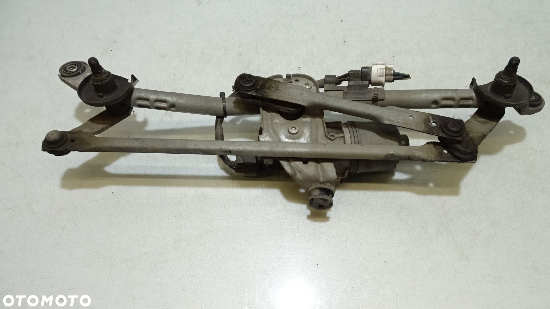 MECHANIZM WYCIERACZEK PRZÓD TOYOTA AVENSIS T27 2.0D4D 85110-05080-A - 2