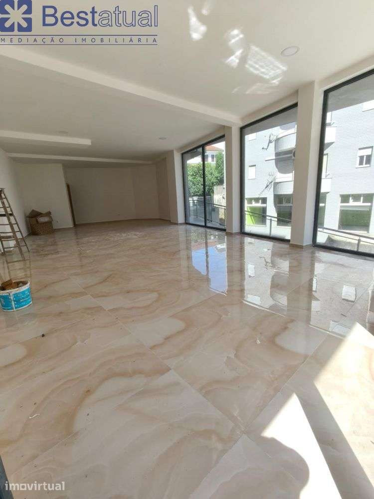 Loja C/80 m2 com 1 Lugar de Garagem - Grande imagem: 3/6