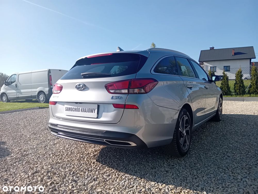 Hyundai i30 1.6 D Comfort - 22