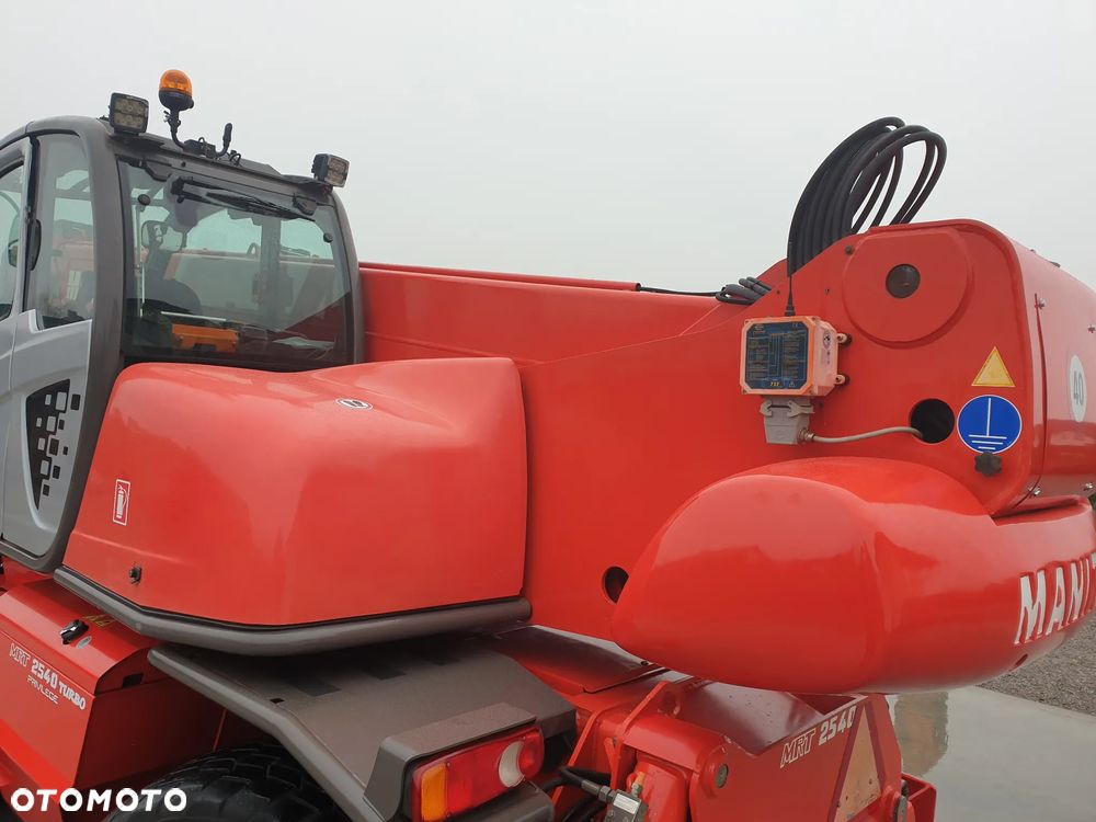 Manitou MRT ROTO 2540 Privilege KOSZ/WIDŁY/PILOT SPROWADZONA SUPER STAN - 40