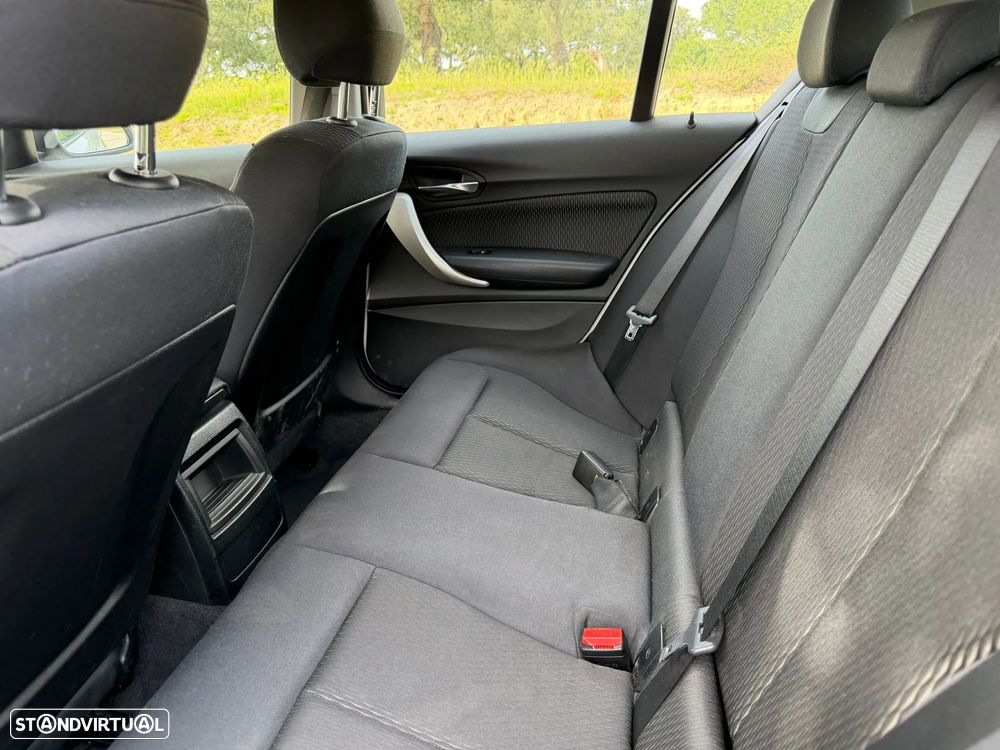 BMW 114 i Sport Line - 10