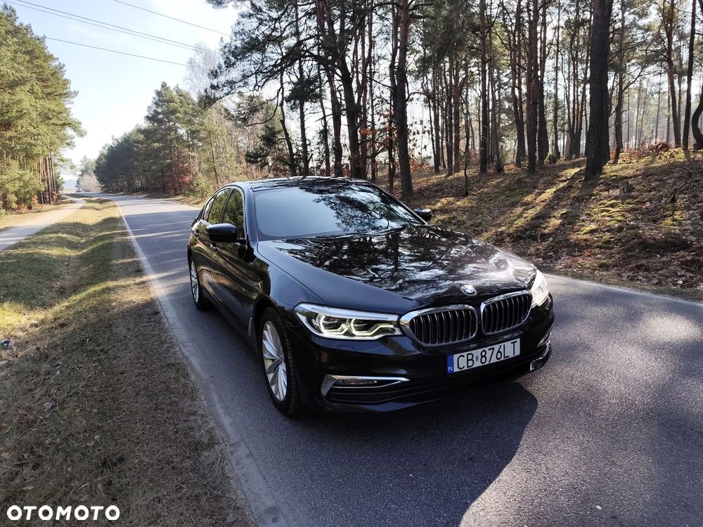BMW Seria 5 530i xDrive Luxury Line sport - 23