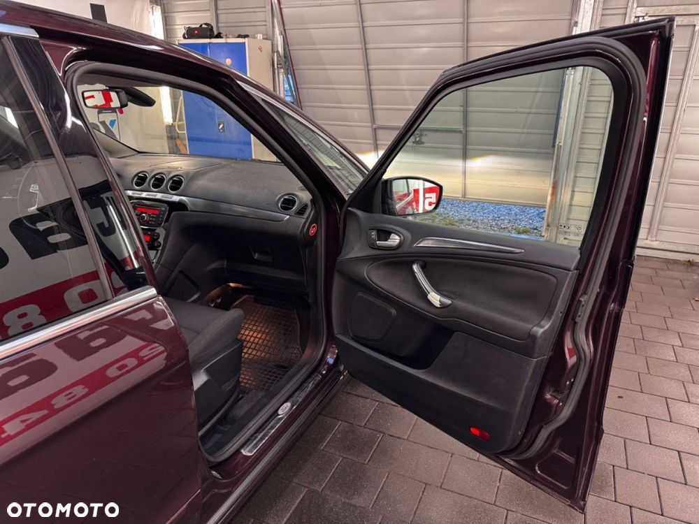 Ford S-Max - 40