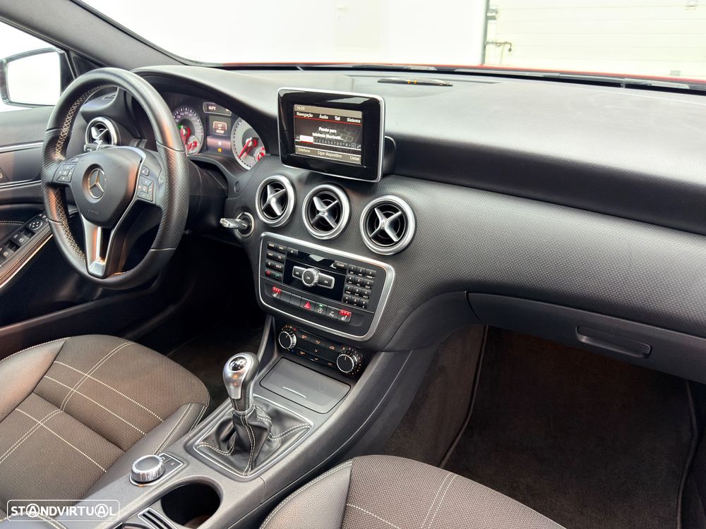 Mercedes-Benz A 180 d Urban - 16