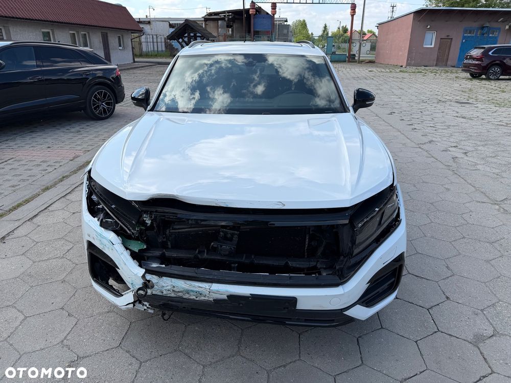 Volkswagen Touareg 3.0 V6 TDI SCR 4Motion Automatik R-Line - 8