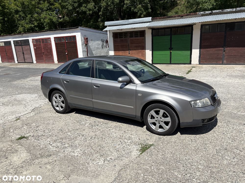 Audi A4 Limousine - 2