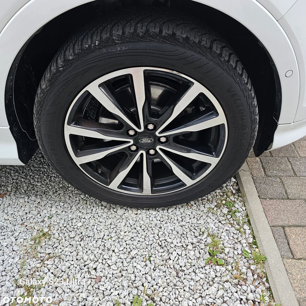 Ford Kuga 1.5 EcoBoost 4x4 ST-Line - 28