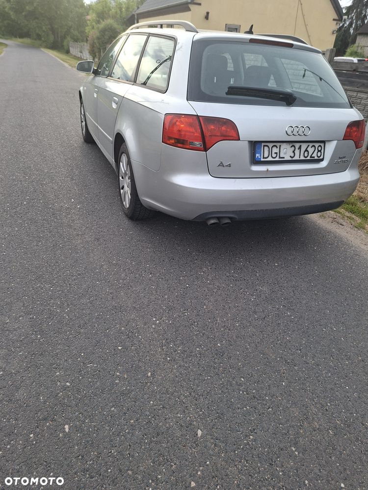 Audi A4 Avant - 4