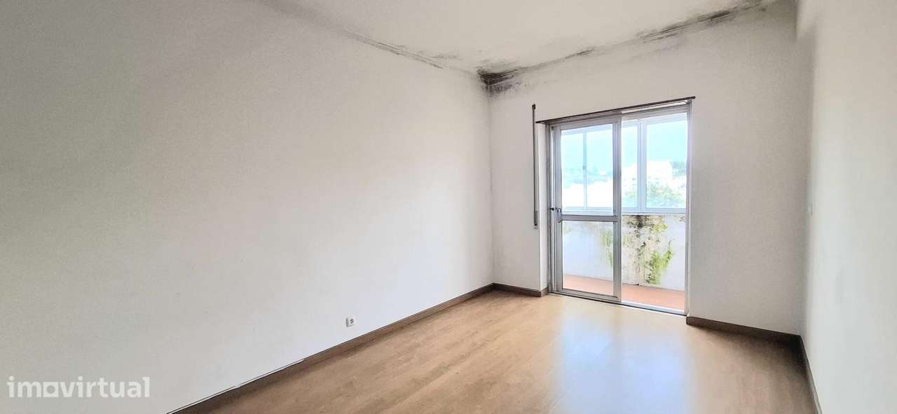 Imóvel T3 em Agualva – Atualmente Arrendado - Grande imagem: 4/20