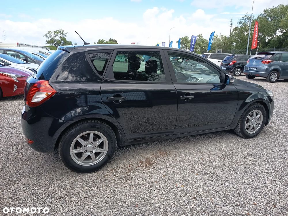 Kia Ceed 1.4 L Euro2012 - 13