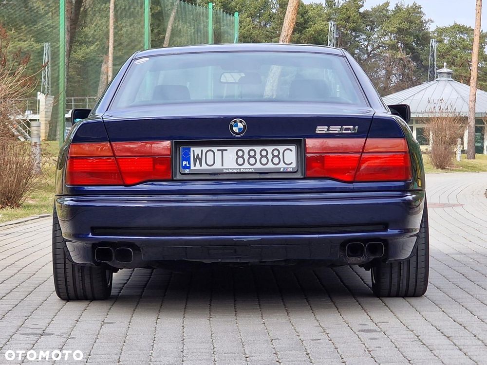 BMW Seria 8 - 10