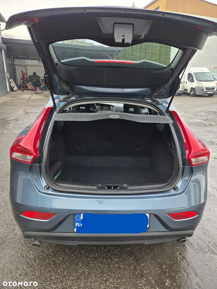 Volvo V40 T3 - 11