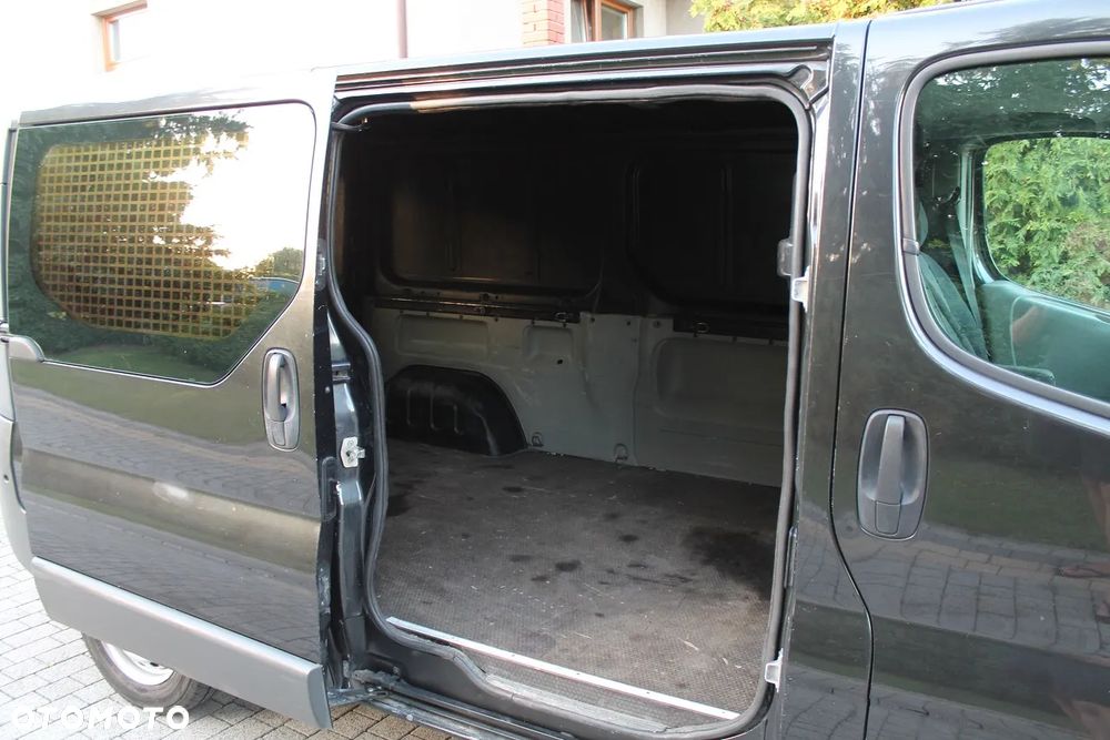 Opel Vivaro - 21