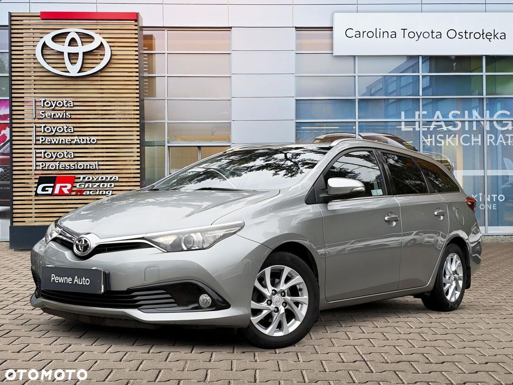 Toyota Auris 1.6 Premium Comfort - 1