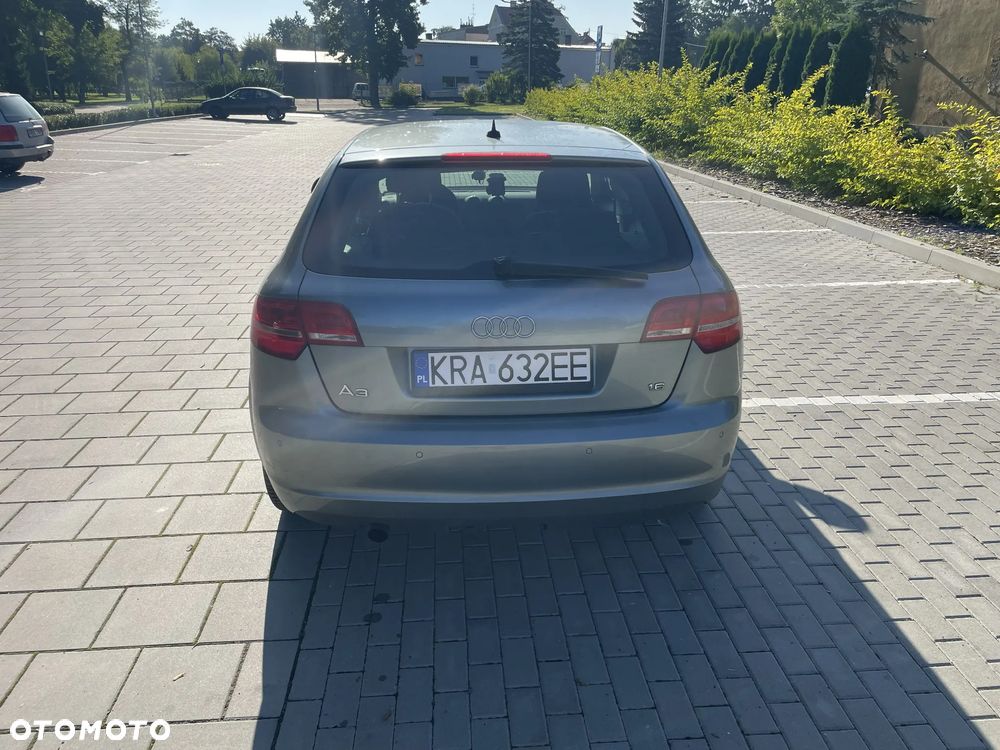 Audi A3 Sportback 1.6 Ambiente S tronic - 5
