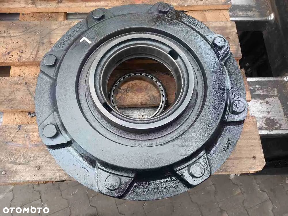 Piasta przedniego mostu 48028909 New Holland T7.230 - 1