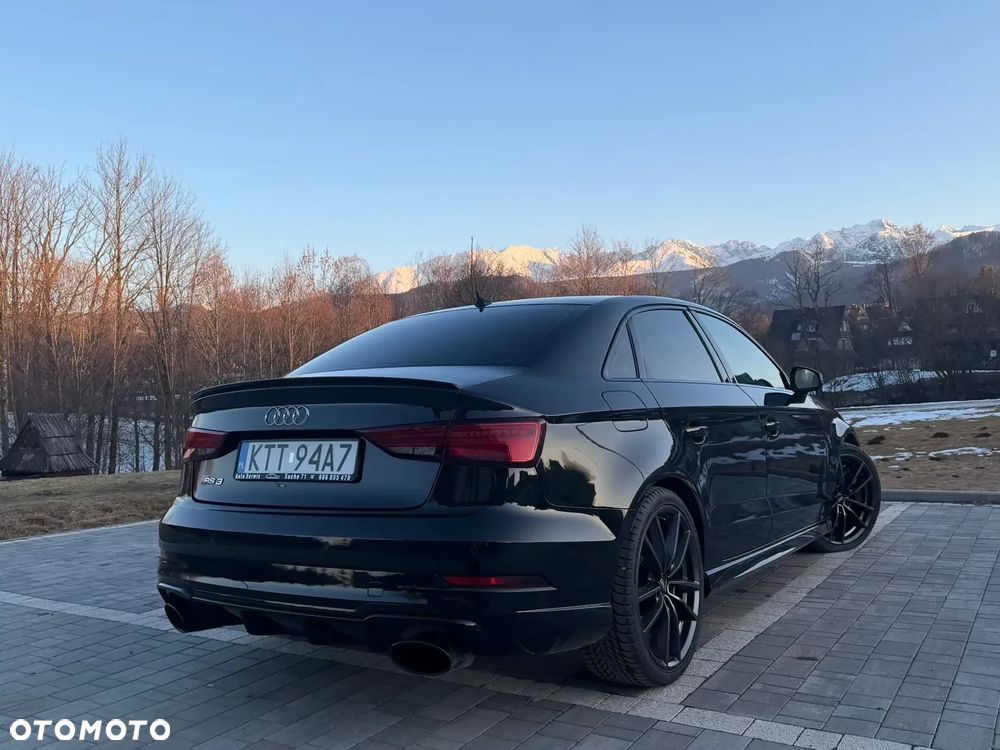 Audi RS3 Limousine - 5