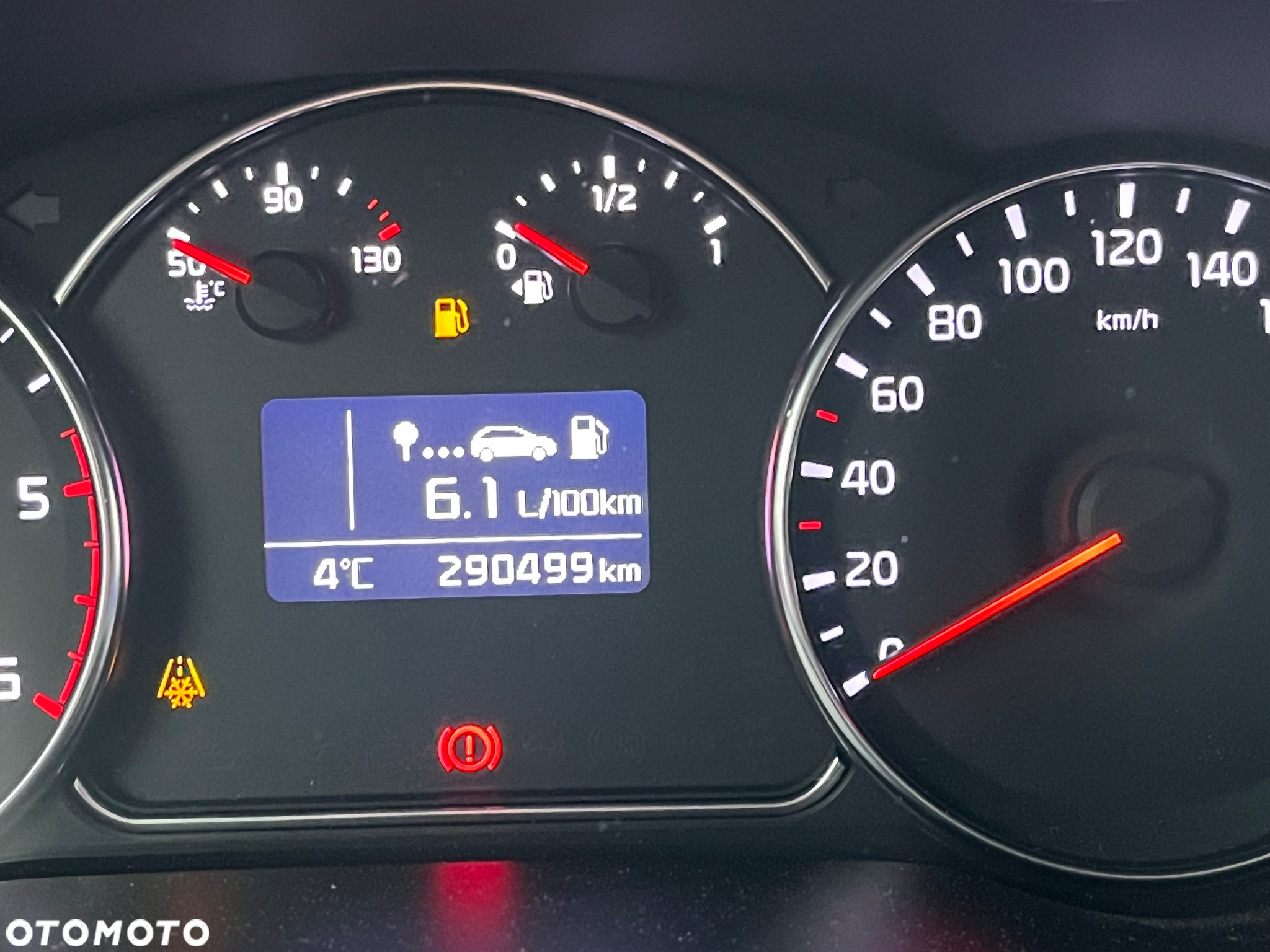 Kia Carens 1.7 CRDi L 7os - 15